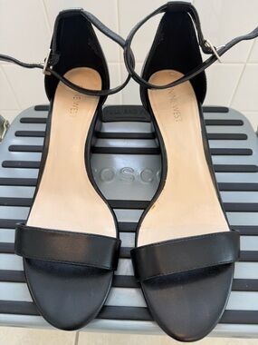 Nine West Black Ankle-Strap Open-Toe Sandals